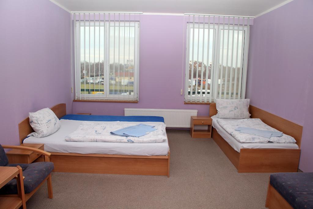 Mondeo Prague Hotel Room photo