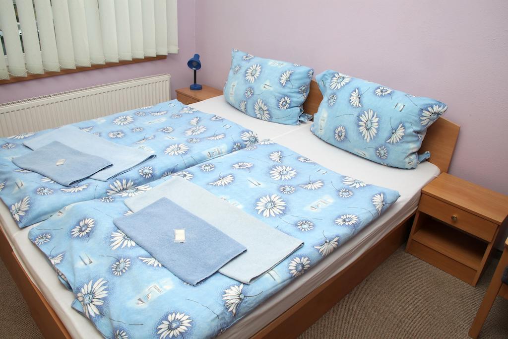 Mondeo Prague Hotel Room photo