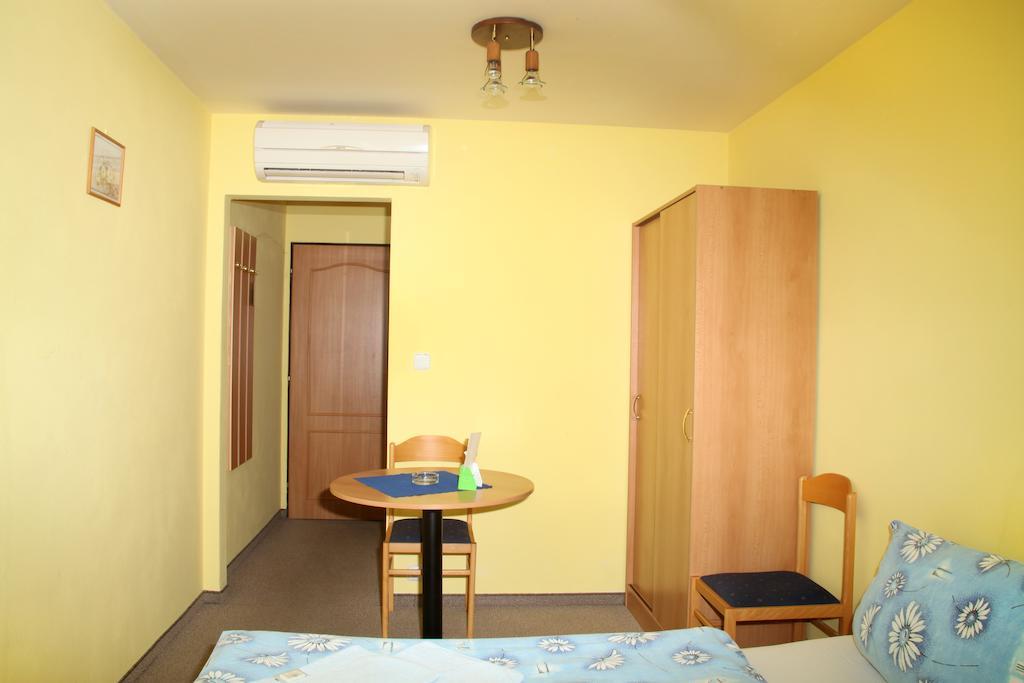 Mondeo Prague Hotel Room photo